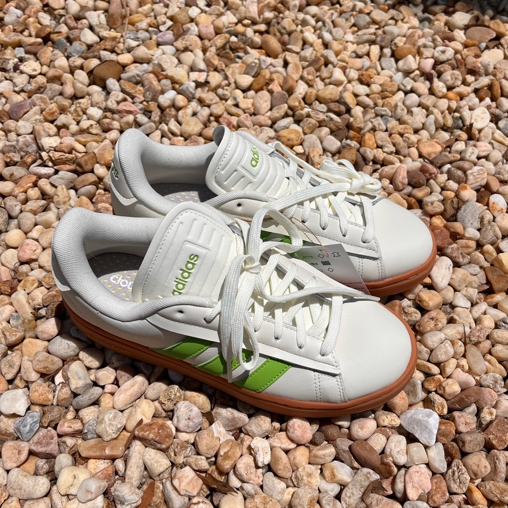 Adidas White and Green Sneakers NWT - Picture 3 of 9